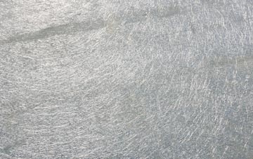 Fingest laminate fibreglass or shingles?